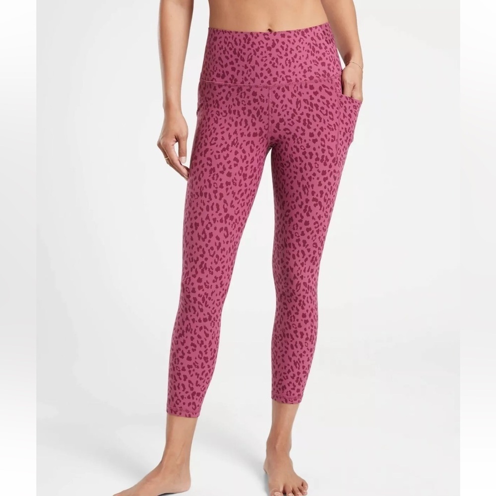 Athleta‎ Salutation Stash Pocket II 7/8 Tight Dot Leopard Vintage leggings